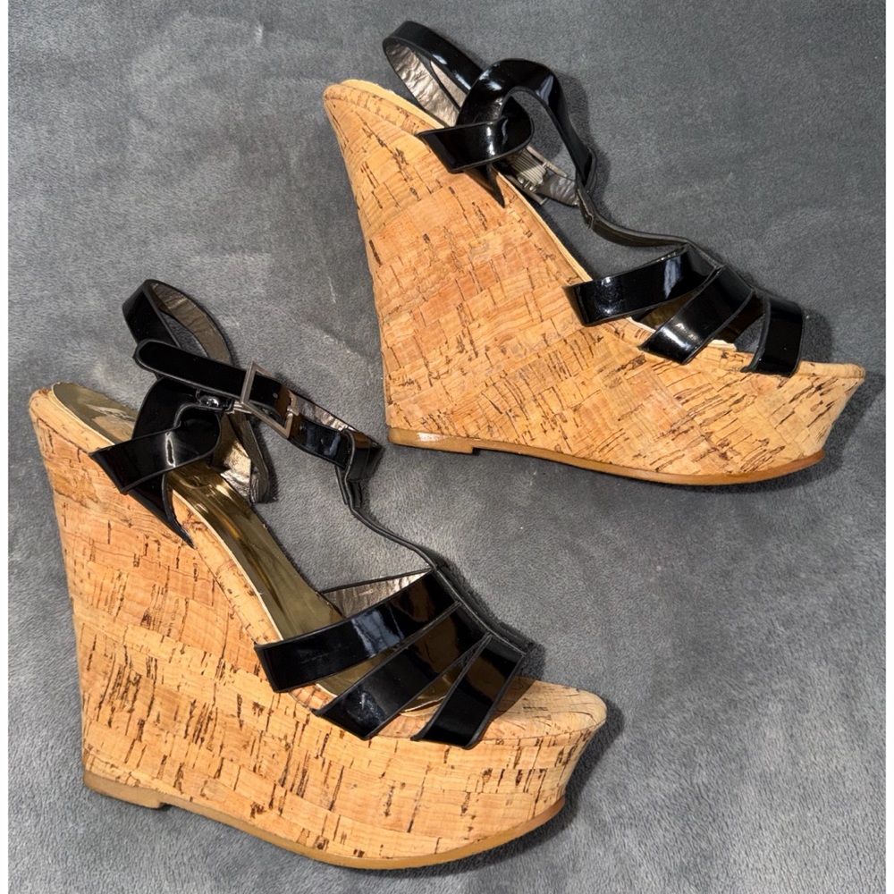 🖤 Strappy Wedges - Picture 5 of 5